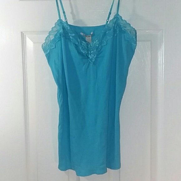 Lucky Brand Tops - Lucky Brand Cami with adjustable straps size Large
